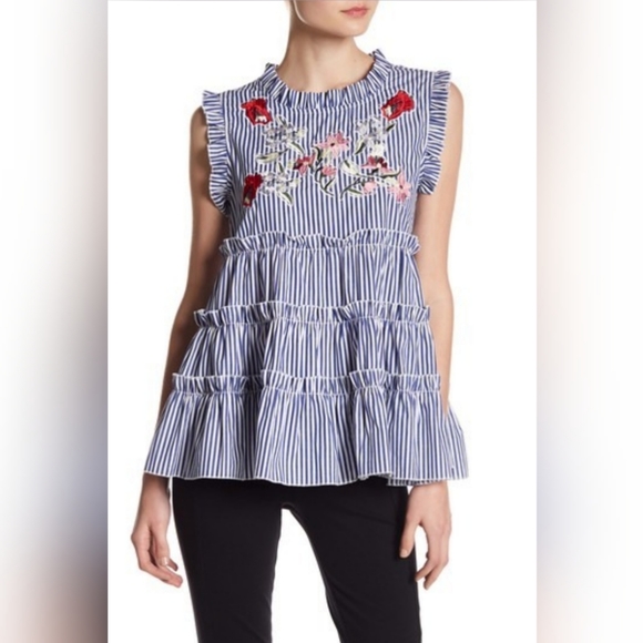 Romeo & Juliet Couture Floral Tank - Picture 1 of 9